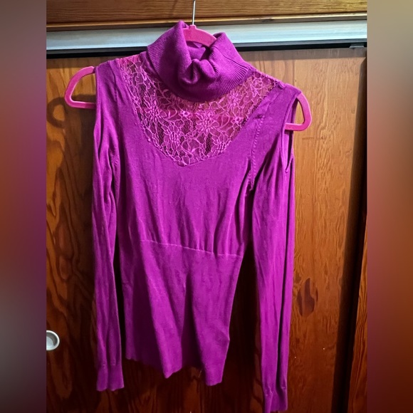 Guess Sweaters - Guess open shoulder turtleneck sweater